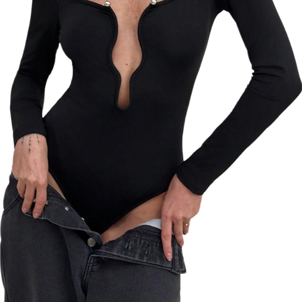 Black Long-Sleeve Deep V Snap-Front Bodysuit Small